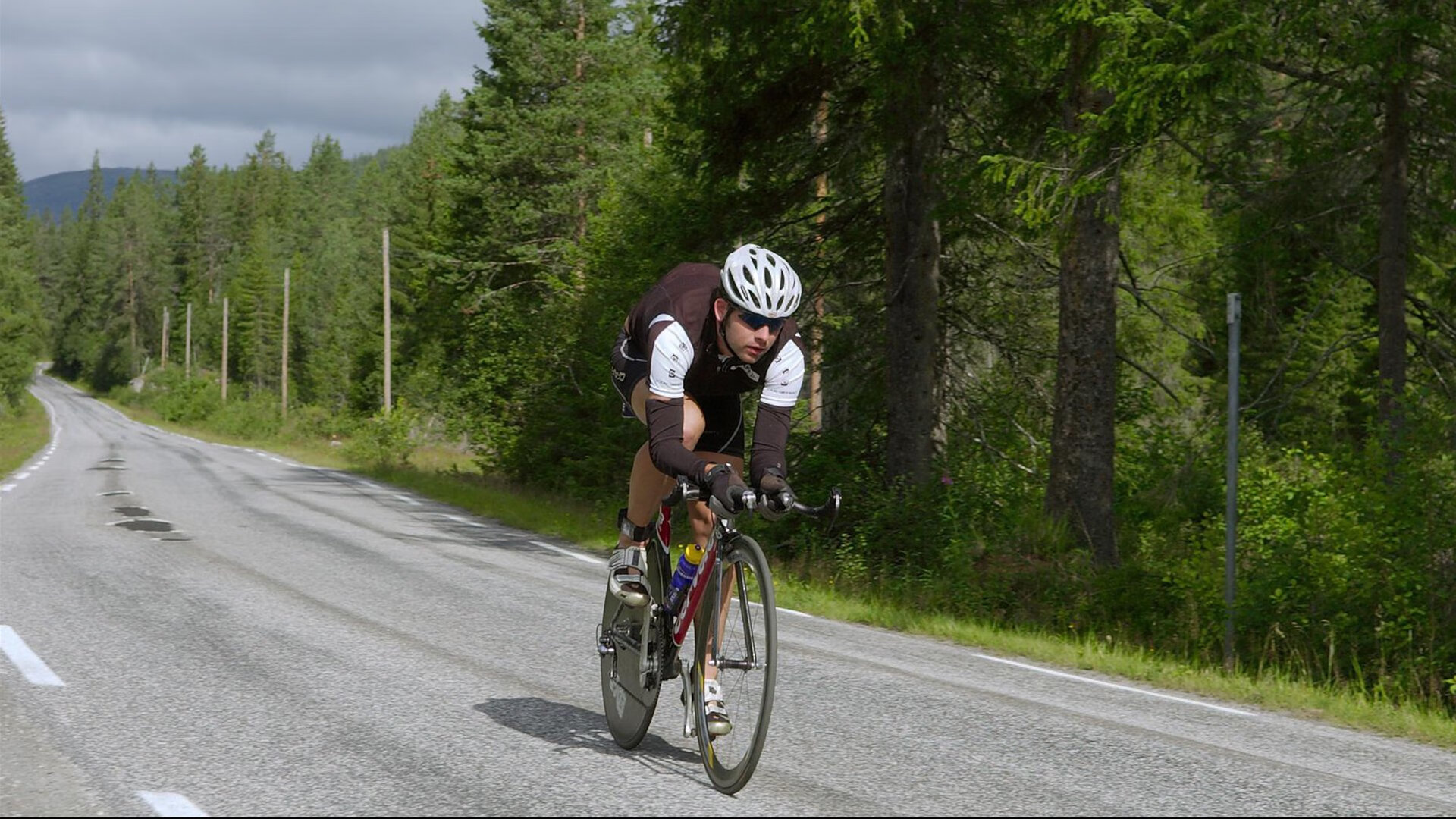 F1街道赛之夜，哈利伯顿彻底打爆防线