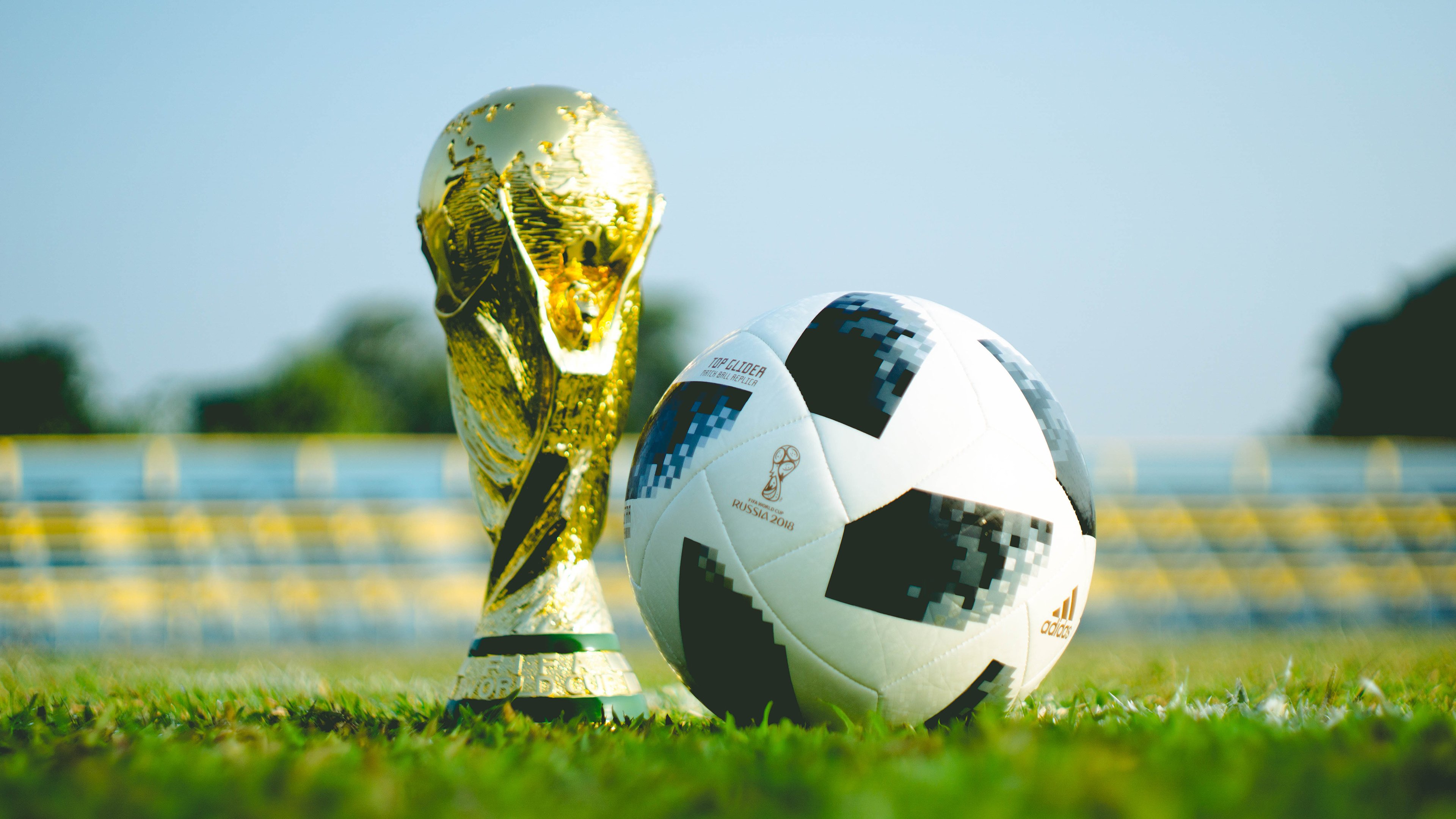2026世界杯B组强强对话，泰国压制斯洛伐克，塔雷米闪耀全场，全场压制